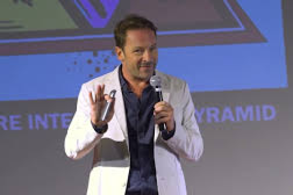 Dr TAMAS Landesz
